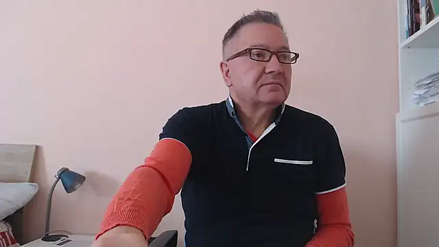 YOU6me online show from October 22, 2025, 8:36 am