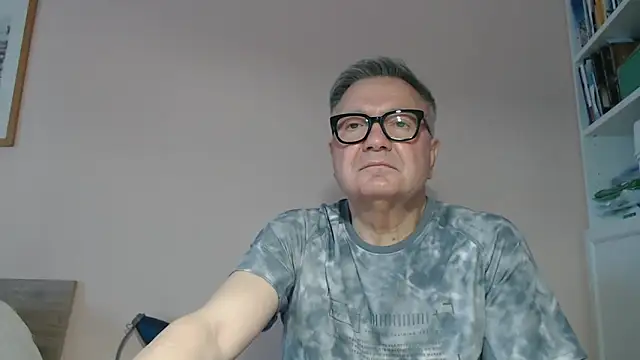 YOU6me online show from April 11, 2026, 2:43 pm