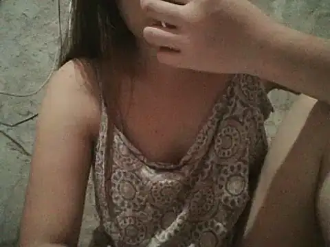 Snapshot of Beatrice143 chatting on December 17, 2024, 12:45 am Beatrice143 online show from December 17, 2024, 12:45 am