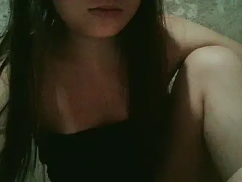 Snapshot of Beatrice143 chatting on December 24, 2024, 7:06 am Beatrice143 online show from December 24, 2024, 7:06 am