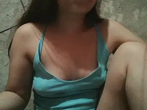 Snapshot of Beatrice143 chatting on December 29, 2024, 1:24 am Beatrice143 online show from December 29, 2024, 1:24 am