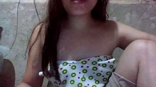 Snapshot of Beatrice143 chatting on January 4, 2025, 10:13 pm Beatrice143 online show from January 4, 2025, 10:13 pm