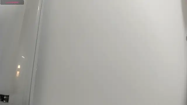 lissetlong69 online show from February 12, 2025, 5:16 pm