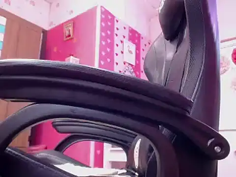 alexa rodriicum online show from February 22, 2025, 10:51 am