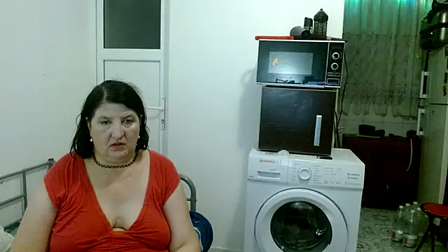 RidemerafSuzana online show from December 4, 2024, 3:21 pm