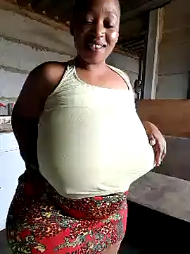 winterqueenx online show from December 18, 2024, 9:25 am