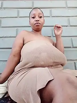 winterqueenx online show from December 20, 2024, 12:38 pm