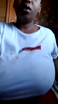 winterqueenx online show from February 25, 2025, 3:52 am