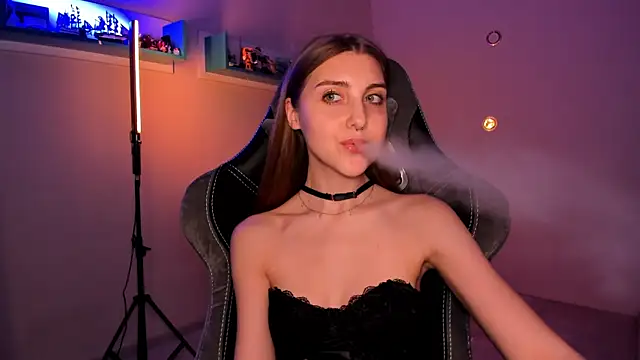 CassiaBlade1 online show from January 10, 2025, 7:32 pm