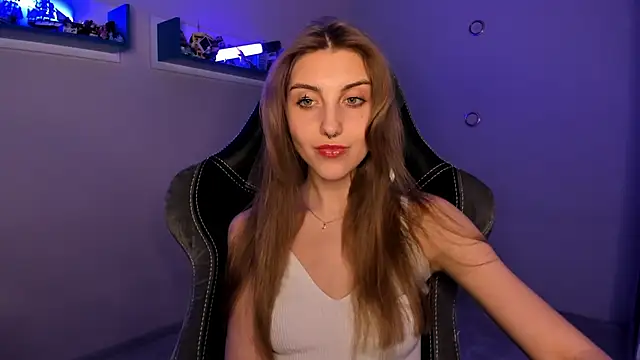 CassiaBlade1 online show from January 29, 2025, 7:11 pm