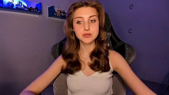 CassiaBlade1 online show from February 13, 2025, 7:31 pm