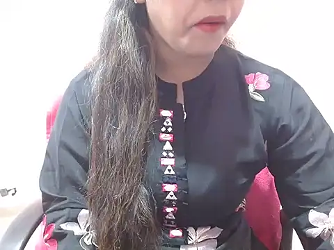 LovingPihu online show from February 14, 2025, 5:19 am