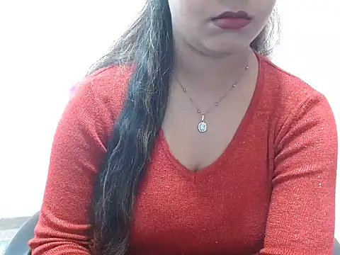 LovingPihu online show from March 2, 2025, 5:12 am