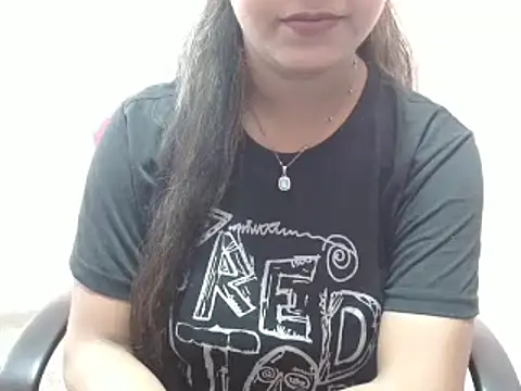 LovingPihu online show from March 11, 2025, 4:43 am