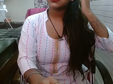 LovingPihu online show from September 21, 2025, 5:42 am