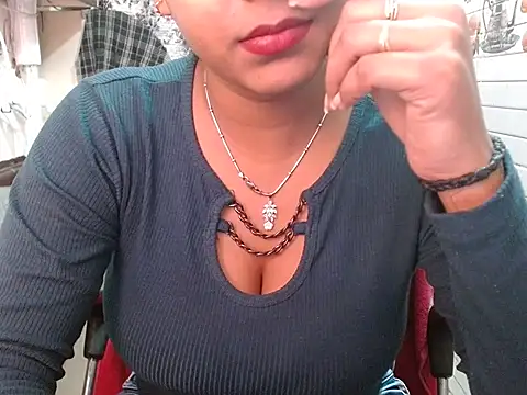 LovingPihu online show from February 8, 2026, 5:22 am