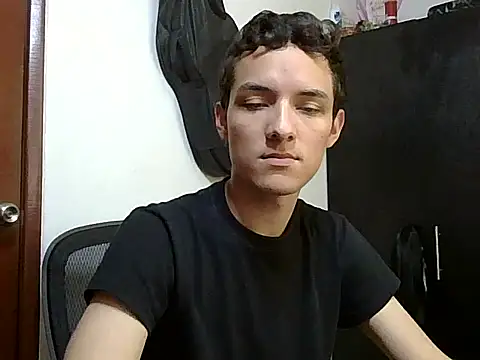 andys 26 online show from April 21, 2026, 7:28 pm