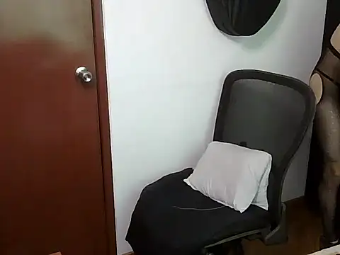 andys 26 online show from April 28, 2026, 7:08 pm