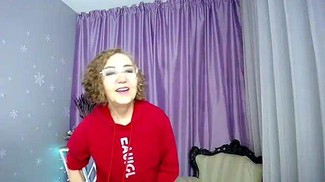 queen a n i online show from May 30, 2026, 9:06 am