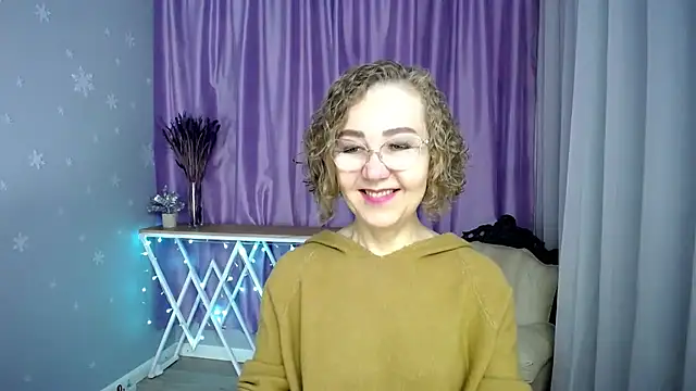queen a n i online show from June 10, 2026, 8:35 am