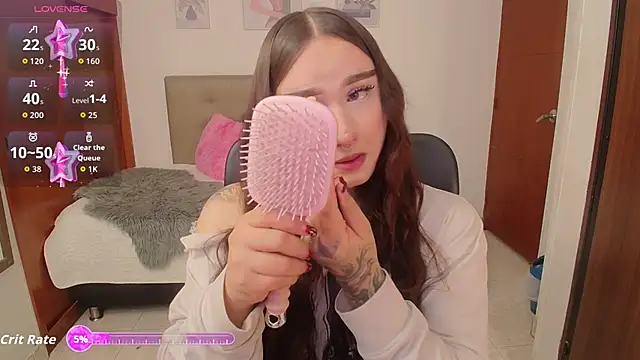 Miley Baker online show from November 14, 2025, 1:54 pm