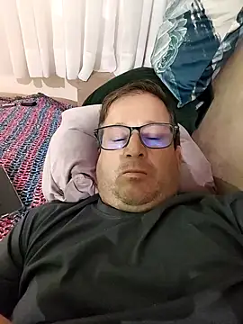 tavio1 online show from February 22, 2026, 1:07 am