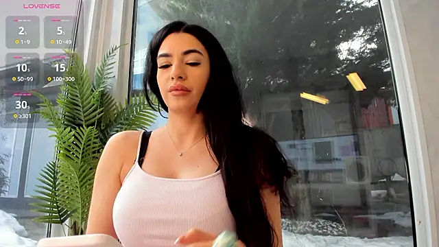 Snapshot of Naila18 chatting on February 25, 2026, 6:12 am Naila18 online show from February 25, 2026, 6:12 am