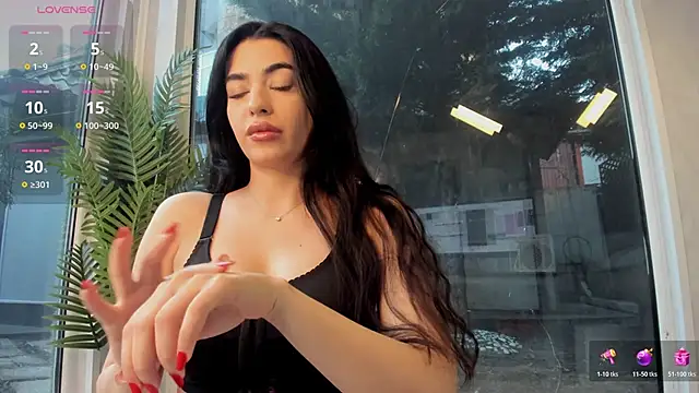 Naila18 online show from March 10, 2026, 5:56 am