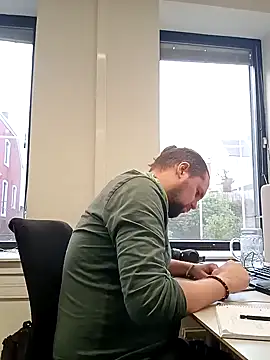 Snapshot of Tj1sen chatting on December 2, 2024, 11:23 am Tj1sen online show from December 2, 2024, 11:23 am