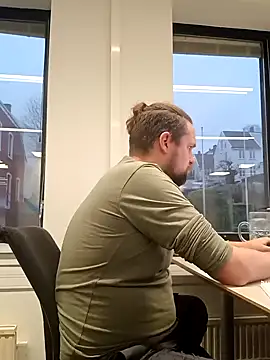 Snapshot of Tj1sen chatting on December 18, 2024, 9:25 am Tj1sen online show from December 18, 2024, 9:25 am