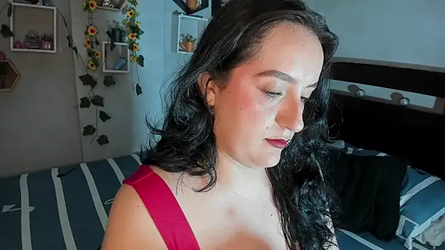 Snapshot of Cherry_jhoana chatting on December 8, 2024, 11:51 pm Cherry jhoana online show from December 8, 2024, 11:51 pm