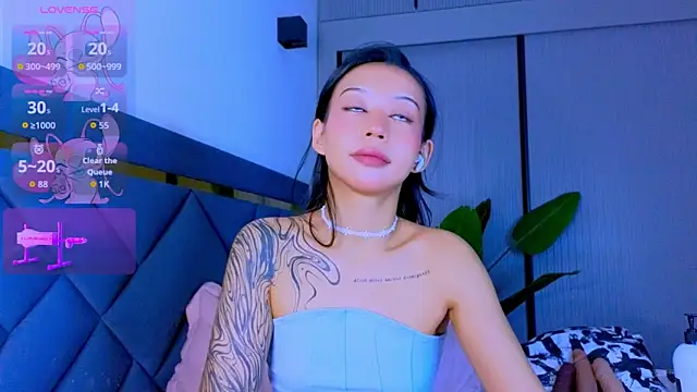 Mia Tin online show from April 5, 2026, 5:43 pm