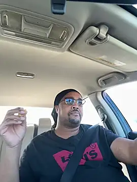 Snapshot of Tez44 chatting on February 3, 2026, 5:40 pm Tez44 online show from February 3, 2026, 5:40 pm