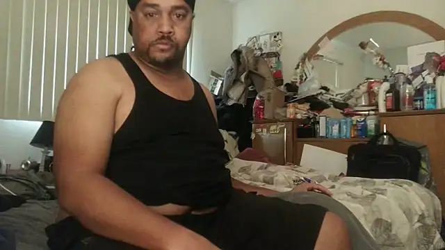 Snapshot of Tez44 chatting on February 10, 2026, 7:18 pm Tez44 online show from February 10, 2026, 7:18 pm