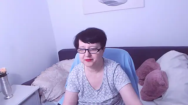 ChristaRose online show from October 5, 2025, 3:10 pm