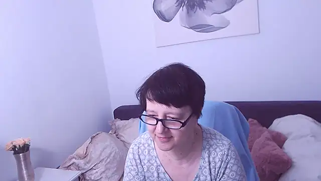 ChristaRose online show from November 15, 2025, 5:42 pm