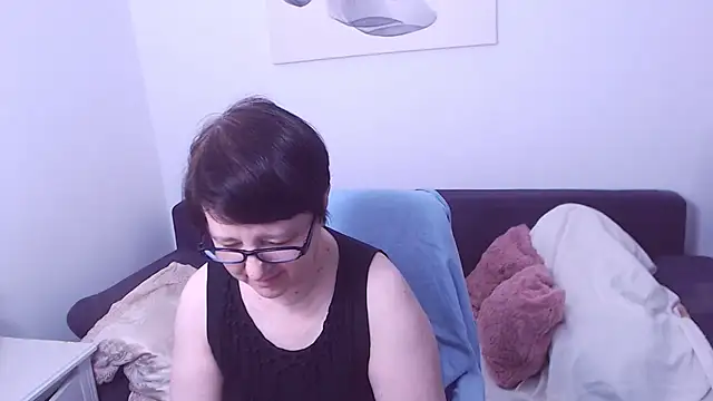 ChristaRose online show from April 19, 2026, 11:31 am