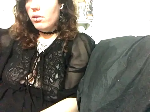 poppergirl69 online show from October 9, 2025, 9:57 pm