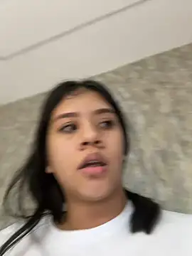 Snapshot of Alhanna_ chatting on December 7, 2024, 10:17 pm Alhanna online show from December 7, 2024, 10:17 pm