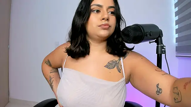 susy angel online show from April 13, 2026, 9:53 pm