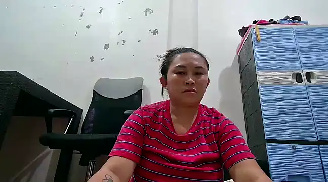 LalaiAsian online show from February 25, 2025, 5:58 pm