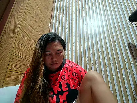 LalaiAsian online show from February 15, 2026, 5:31 pm