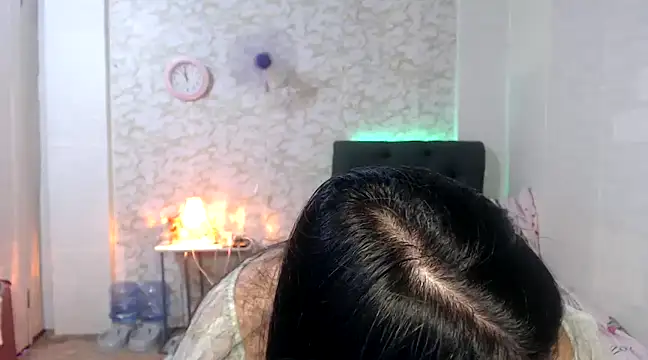 Hebefemme online show from February 8, 2025, 3:00 pm