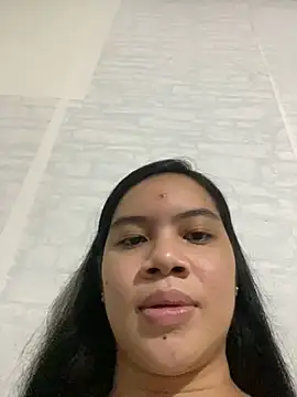 Hebefemme online show from March 6, 2025, 11:42 pm