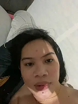 Hebefemme online show from March 8, 2025, 8:25 pm