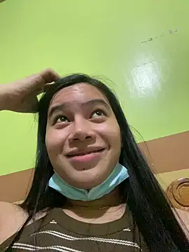 Hebefemme online show from February 15, 2026, 5:15 am