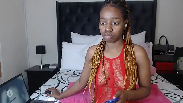 Sexynaughty Gal online show from January 11, 2025, 5:40 pm