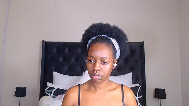 Sexynaughty Gal online show from March 19, 2025, 10:42 pm