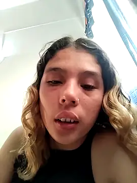 Snapshot of mariamac420 chatting on March 14, 2025, 9:32 pm mariamac420 online show from March 14, 2025, 9:32 pm