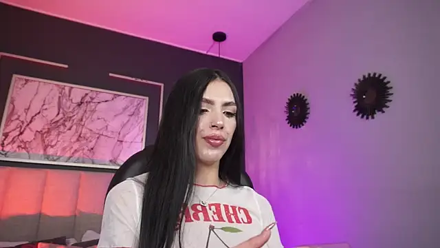 Samantha Brooke online show from November 25, 2025, 2:28 pm